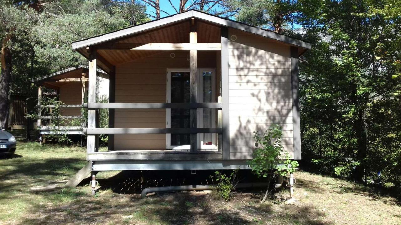 Camping Du Lac 생-줄리앙-두-베르동 외부 사진