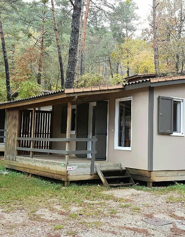 Camping Du Lac 생-줄리앙-두-베르동 외부 사진